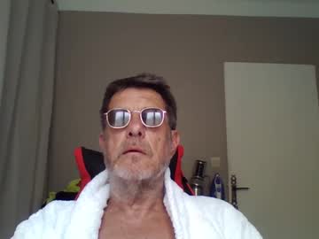 Jerflor Chaturbate stream image from April 23, 2025
