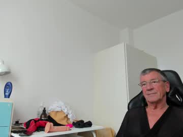 200gentleman Chaturbate stream image from April 23, 2025