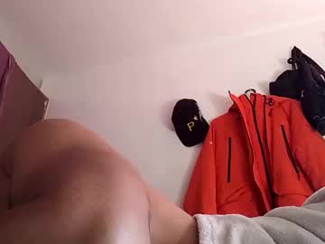 Aron_12345 Chaturbate stream image from April 23, 2025