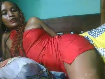 Fharhah Chaturbate stream image from April 23, 2025