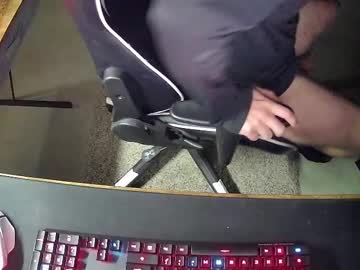 Pigbenis03 Chaturbate stream image from April 23, 2025