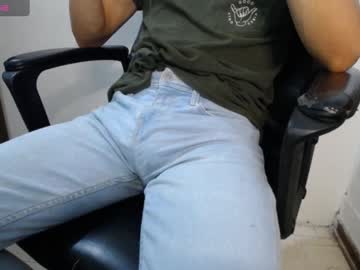 Poysonsam Chaturbate stream image from April 23, 2025