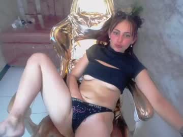 Atenea18_V Chaturbate stream image from April 23, 2025