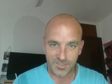 Pocoyotop Chaturbate stream image from April 23, 2025