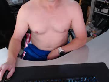 Poodledude Chaturbate stream image from April 23, 2025