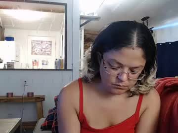 I_Fetishize_U Chaturbate stream image from April 23, 2025