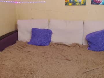 Juliasane_ Chaturbate stream image from April 23, 2025