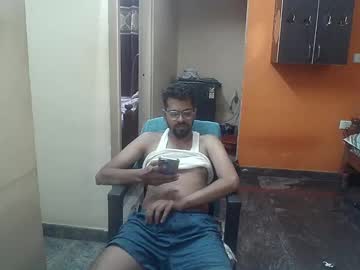Leosbroad Chaturbate stream image from April 23, 2025