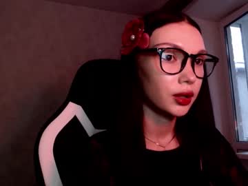 Loveatfirsttip Chaturbate stream image from April 23, 2025