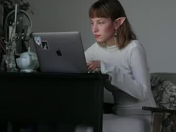 Pixielisa Chaturbate stream image from April 23, 2025