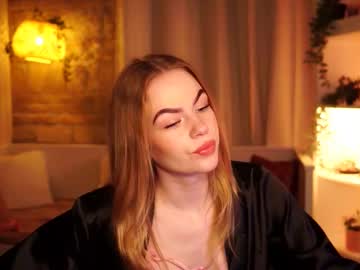 Snowbarbieee Chaturbate stream image from April 23, 2025