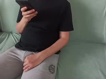 Adampark17 Chaturbate stream image from April 23, 2025