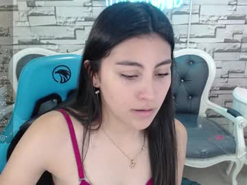 Carolina_Moreno_A Chaturbate stream image from April 23, 2025