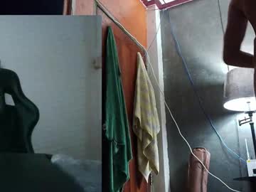 Click2410 Chaturbate stream image from April 23, 2025