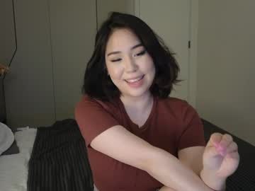 Ki_Mi Chaturbate stream image from April 23, 2025