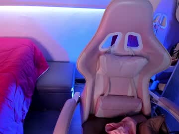 Liana_72 Chaturbate stream image from April 23, 2025