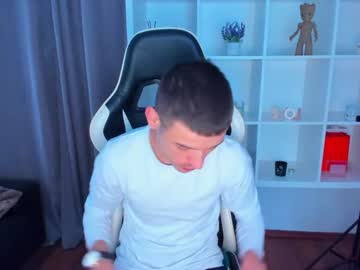 Stashott69 Chaturbate stream image from April 23, 2025