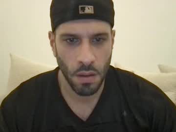 Yul53 Chaturbate stream image from April 23, 2025