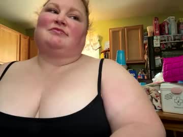 Cheekysiren614 Chaturbate stream image from April 23, 2025