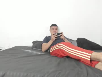 Sunnyandevan Chaturbate stream image from April 23, 2025