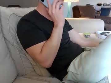 8inchandy Chaturbate stream image from April 23, 2025