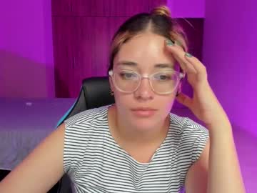 Atenas__05 Chaturbate stream image from April 23, 2025