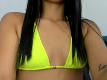 Fernanda_Rozo Chaturbate stream image from April 23, 2025