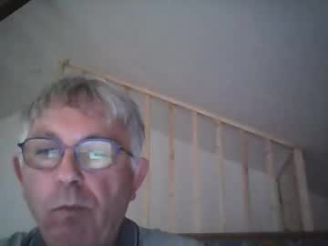 Milu72 Chaturbate stream image from April 23, 2025