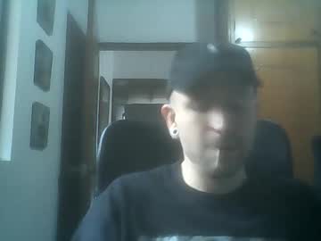 Simonm7070 Chaturbate stream image from April 23, 2025