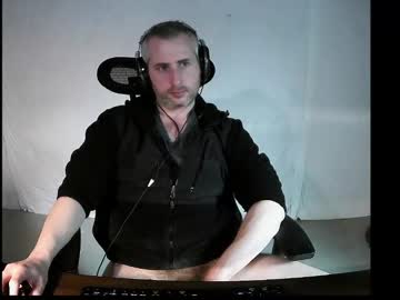Camcrusader Chaturbate stream image from April 23, 2025