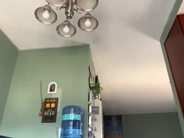 Magicmatt230 Chaturbate stream image from April 23, 2025