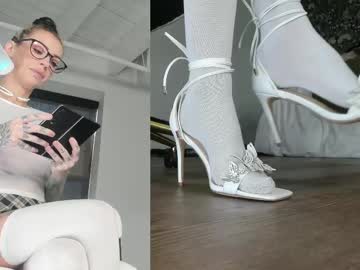 Modeljenlynn Chaturbate stream image from April 23, 2025