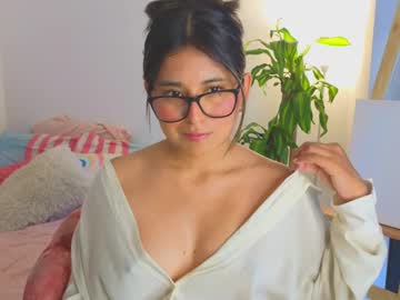 Rossiie_S Chaturbate stream image from April 23, 2025
