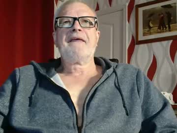 Daddiescockforyou Chaturbate stream image from April 23, 2025