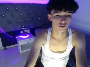 Jullian_Ricci Chaturbate stream image from April 23, 2025