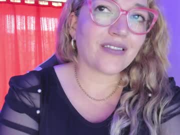 Naty__Mature_ Chaturbate stream image from April 23, 2025