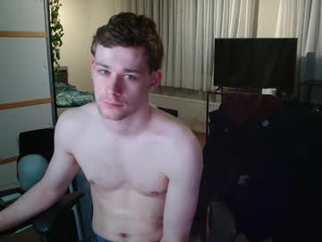 Fitwhiteboy01 Chaturbate stream image from April 23, 2025