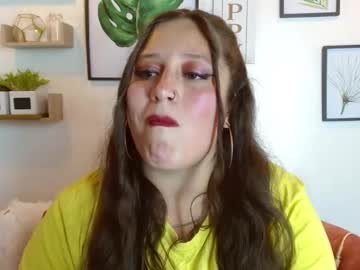 Nahomyjhons Chaturbate stream image from April 23, 2025