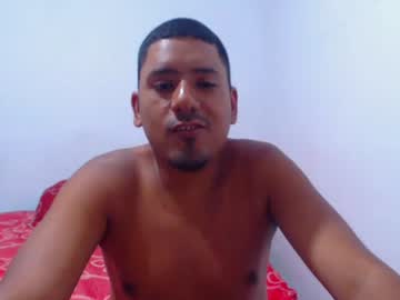 Arioros03 Chaturbate stream image from April 23, 2025