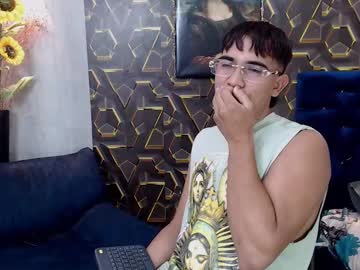 Bear_Teddy_2 Chaturbate stream image from April 23, 2025