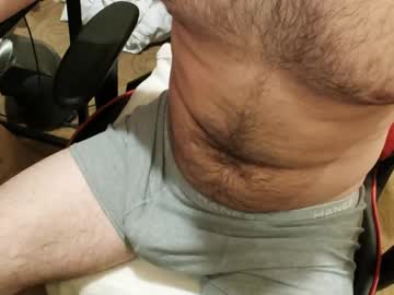 Anthonybrown6910 Chaturbate stream image from April 23, 2025
