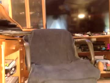Brandibme2 Chaturbate stream image from April 23, 2025