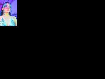 Madiixwatson Chaturbate stream image from April 23, 2025