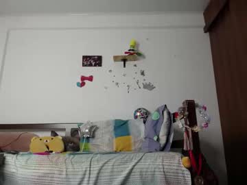Moonlunita Chaturbate stream image from April 23, 2025
