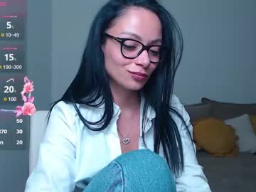 Serenesophi Chaturbate stream image from April 23, 2025