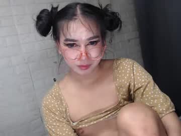 Weremeanttobe Chaturbate stream image from April 23, 2025