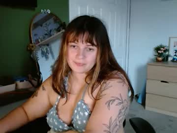 Gavitrielle Chaturbate stream image from April 24, 2025