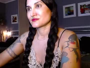 Paradisegirl_ Chaturbate stream image from April 24, 2025