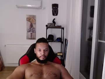 _11_23money Chaturbate stream image from April 24, 2025