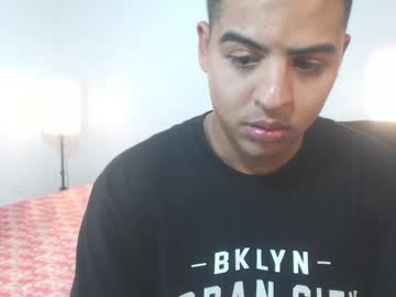 Sindolls Chaturbate stream image from April 24, 2025